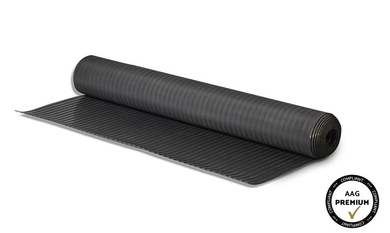 Wide ribbed rubber mat